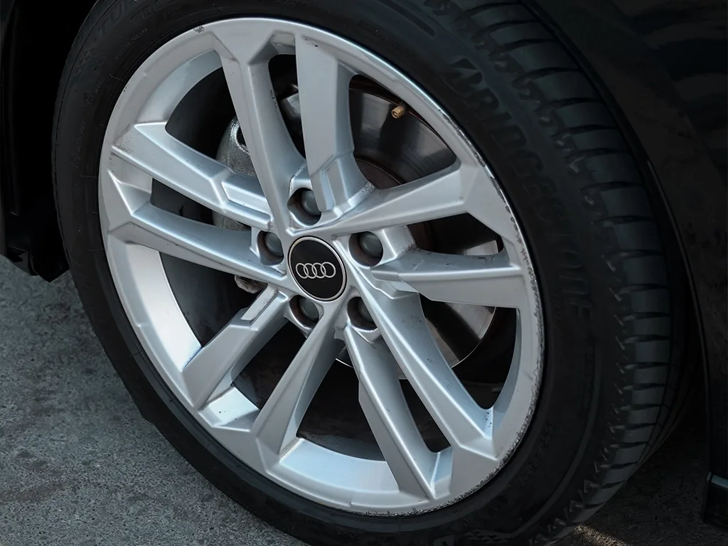 Audi A3 view 5