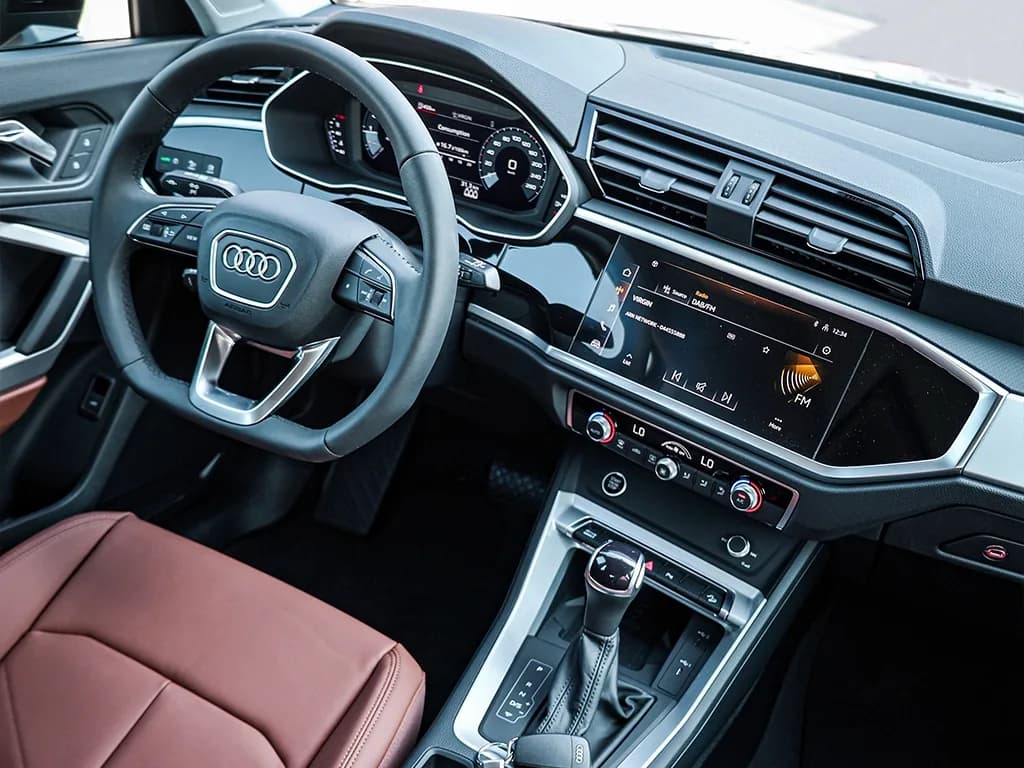 Audi Q3 — photo 5 of 6