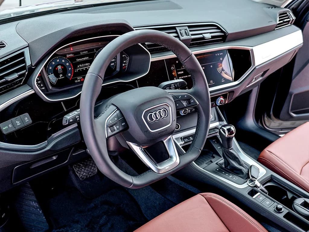 Audi Q3 — photo 6 of 6