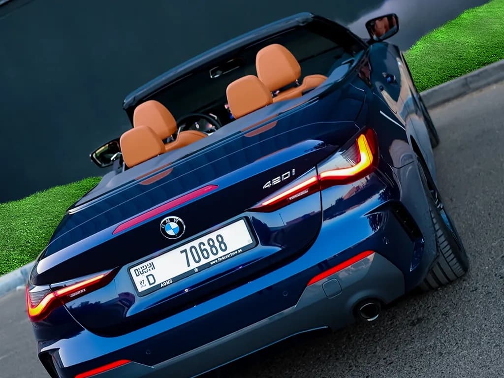 BMW 420i Convertible 2024 — photo 4 of 6