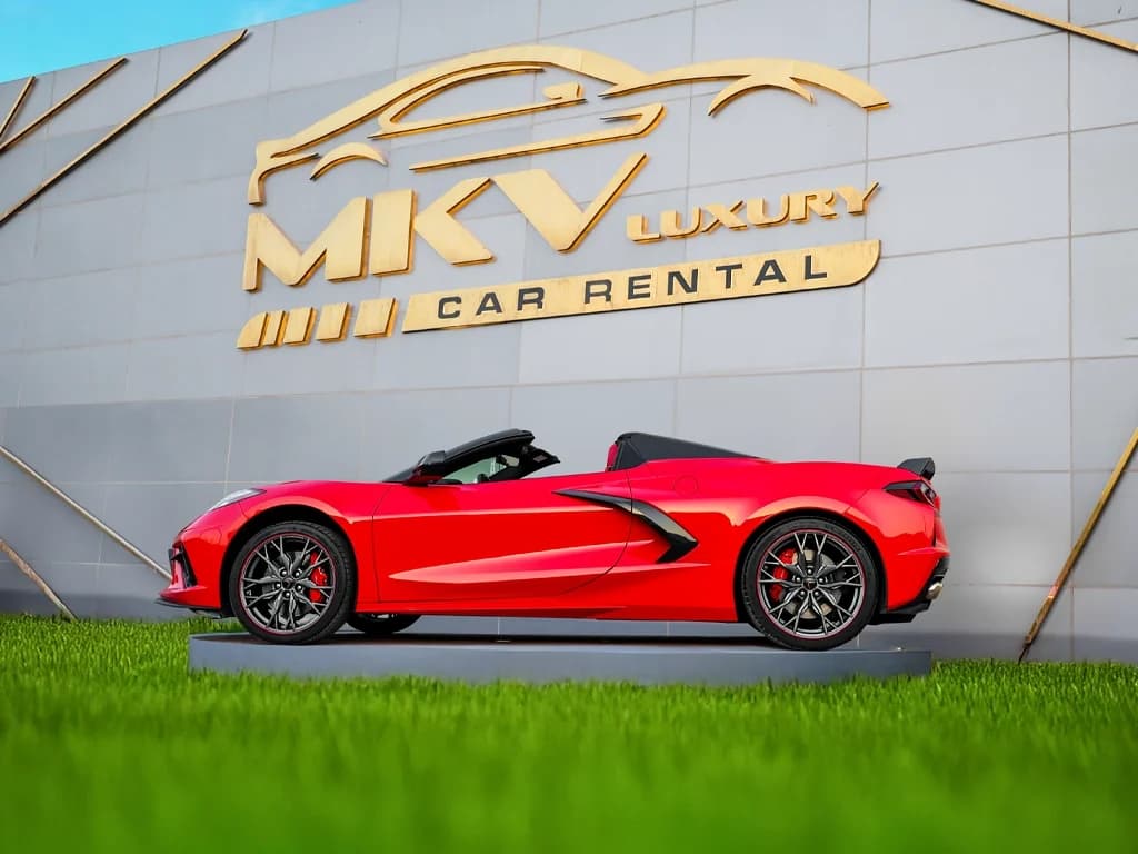 Chevrolet Corvette C8 Convertible 2024 — photo 3 of 8