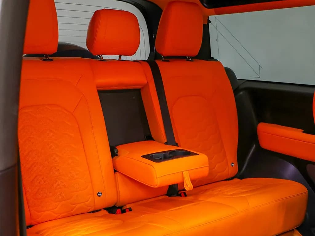 Land Rover Defender Urban Edition — photo 7 of 7