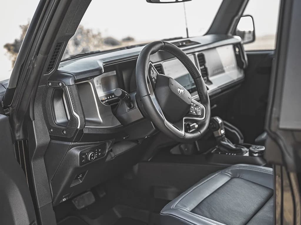 Ford Bronco Wildtrek — photo 5 of 7