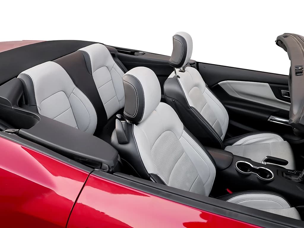 Ford Mustang GT V8 Convertible 2024 — photo 8 of 8