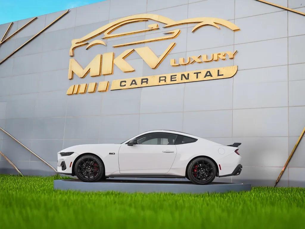 Ford Mustang GT Premium V8 2024 — photo 3 of 8