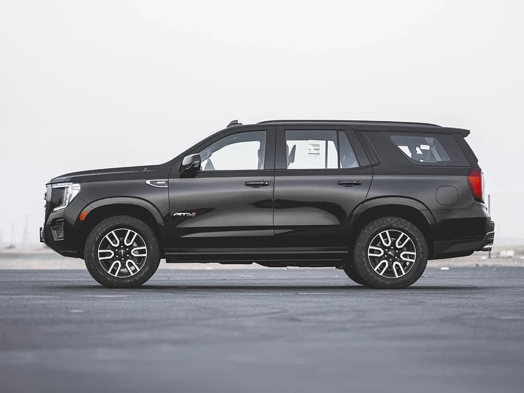 GMC Yukon view 3