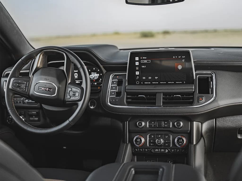 GMC Yukon — photo 6 of 7