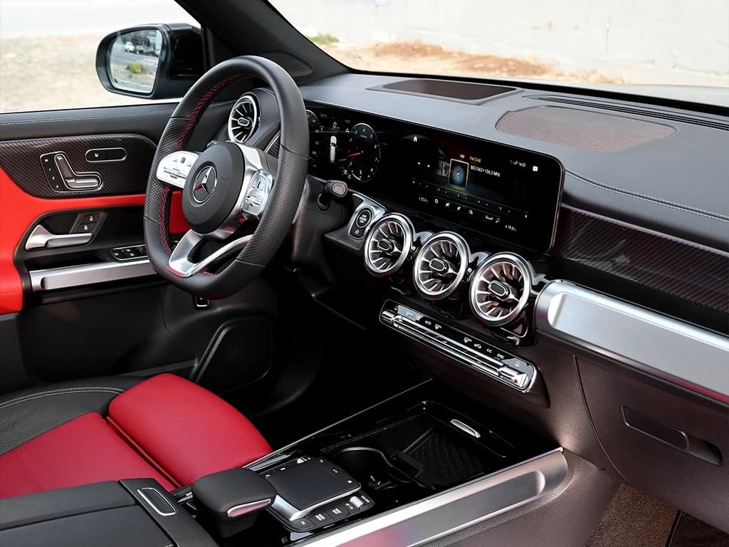 Mercedes Benz GLB 250 — photo 7 of 7