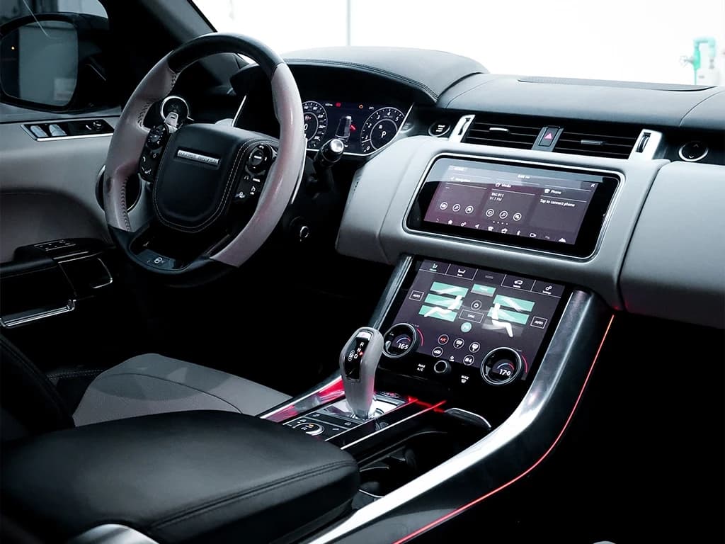 Range Rover Sport SVR Blue — photo 5 of 6