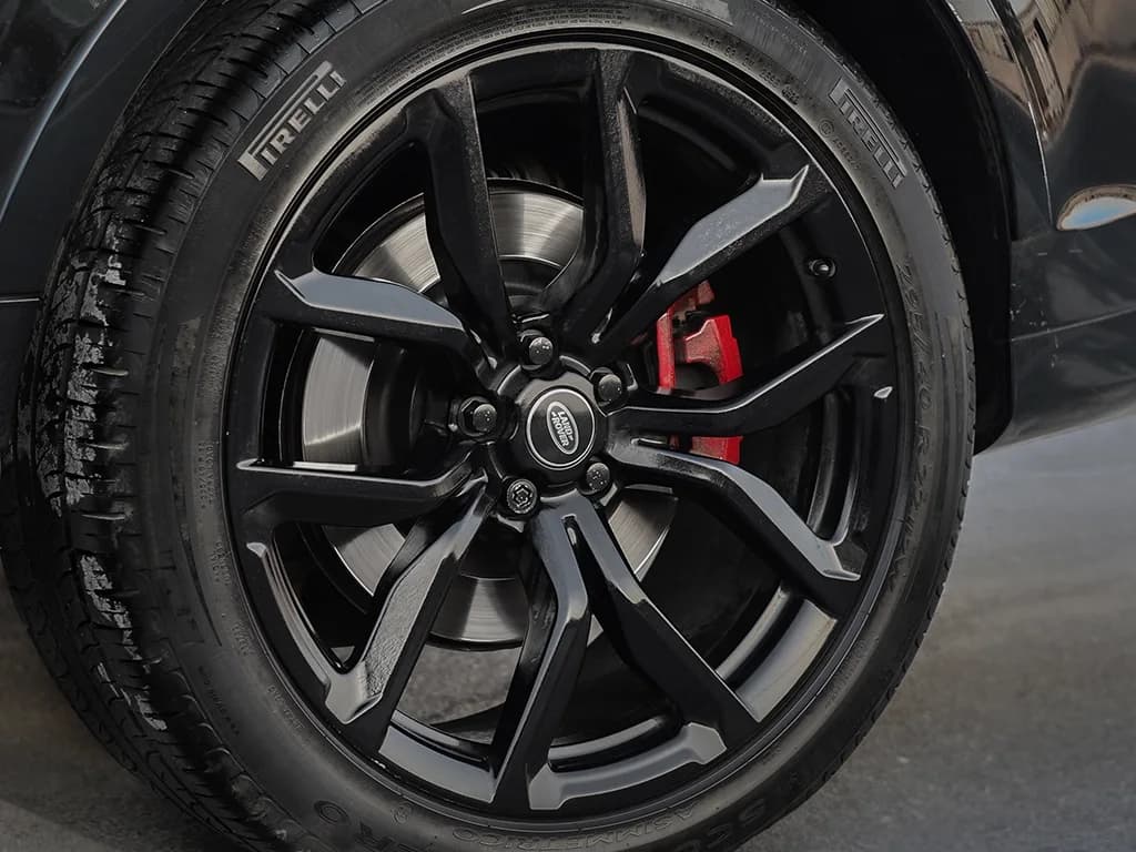 Range Rover Sport SVR — photo 6 of 6