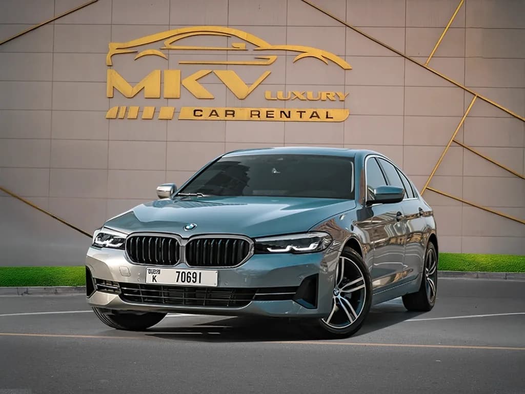 BMW 520i — photo 1 of 6