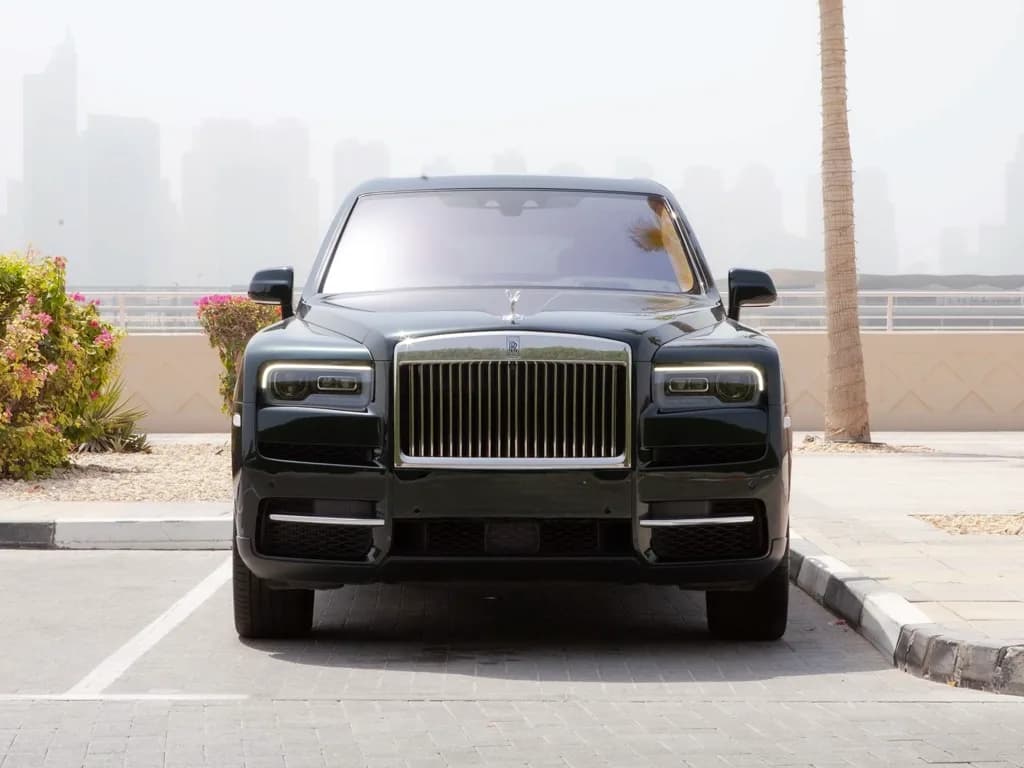 Rolls Royce Cullinan — photo 2 of 8
