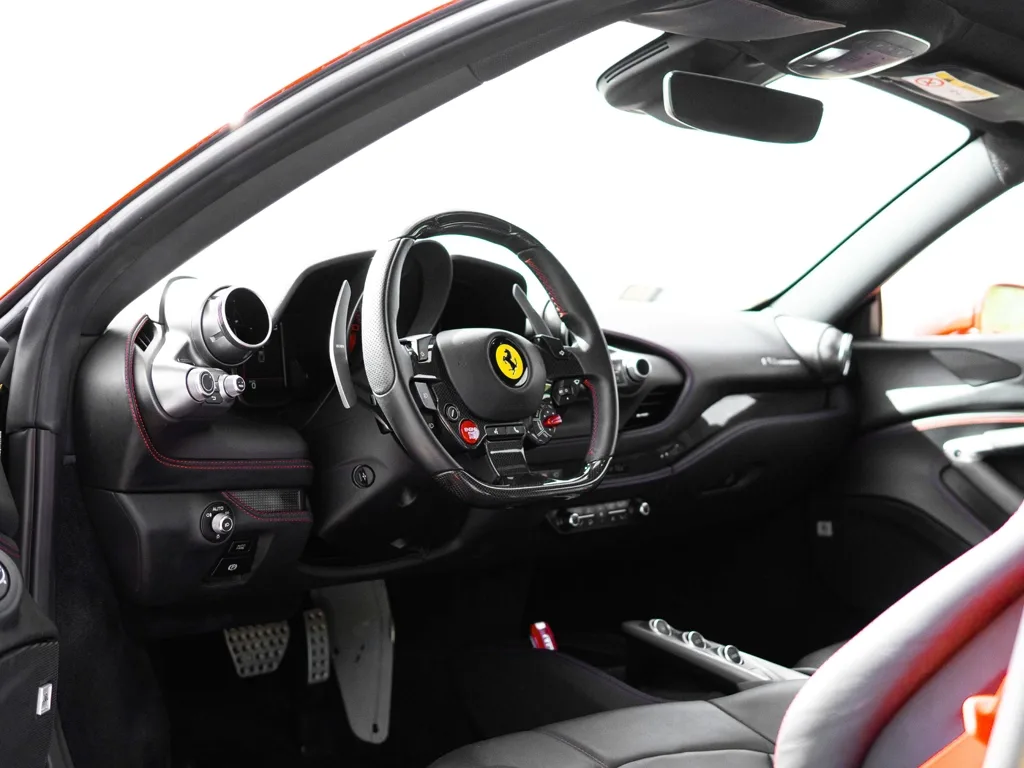 Ferrari F8 Tributo — photo 5 of 6
