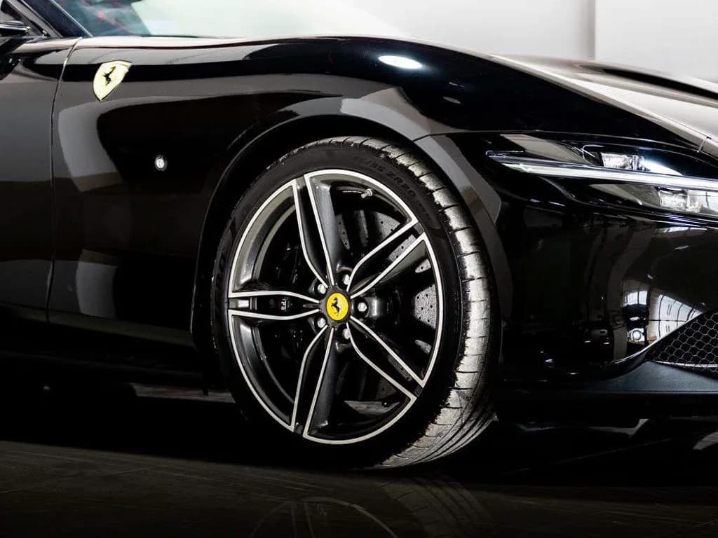 Ferrari Roma — photo 8 of 8