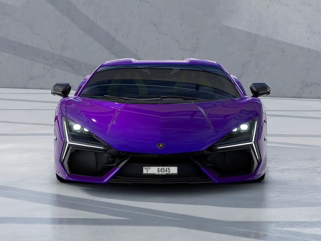  Lamborghini Revuelto view 2